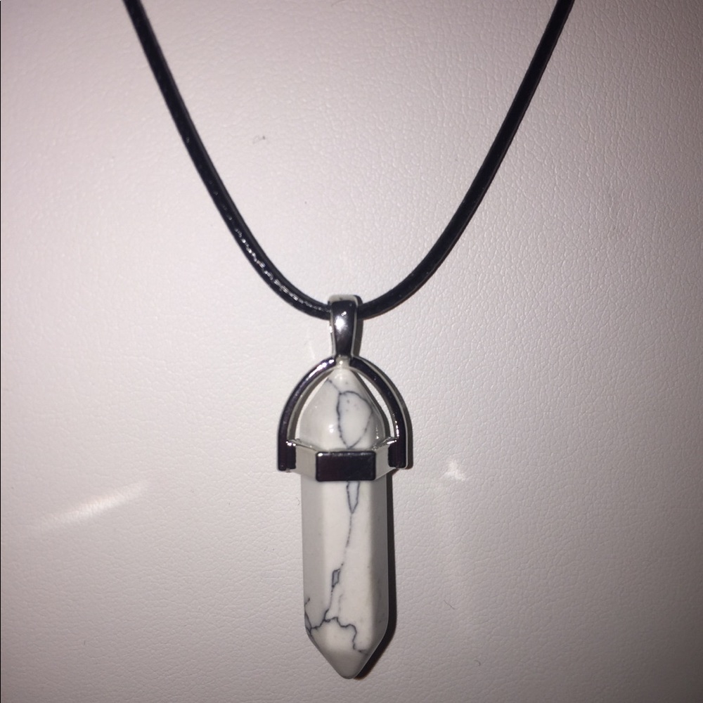 White Howlite Bullet Necklace💫